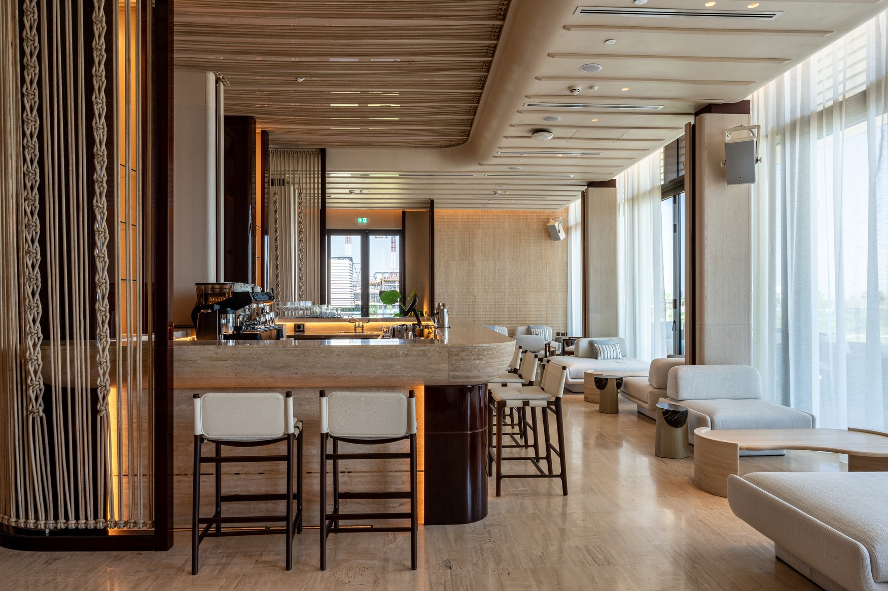 Euphoria Bar & Balcony