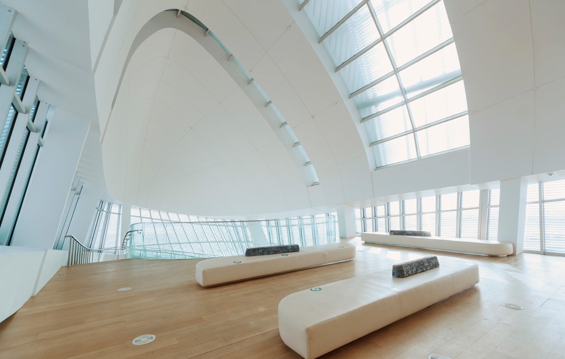 Sky Lounge 2
