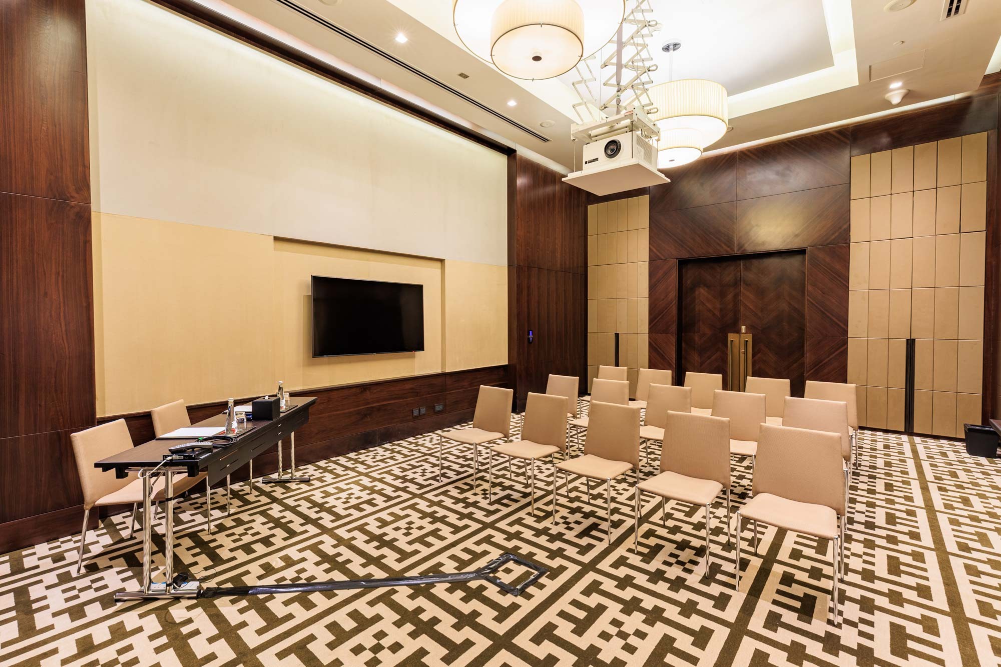 Grand Hyatt Abu Dhabi - Qimasha 1