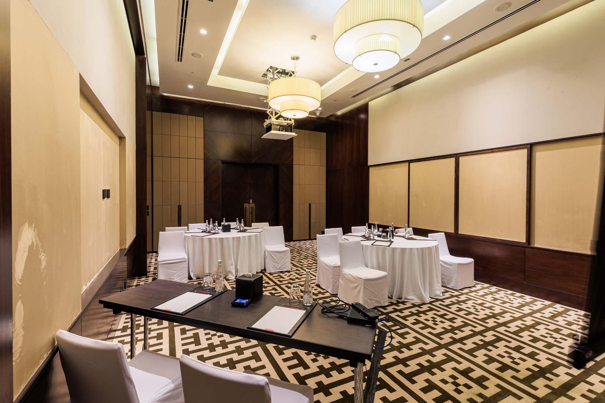 Grand Hyatt Abu Dhabi - Qimasha 1