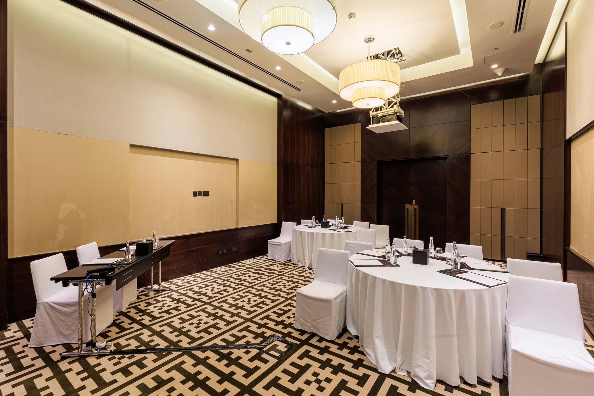 Grand Hyatt Abu Dhabi - Qimasha 1