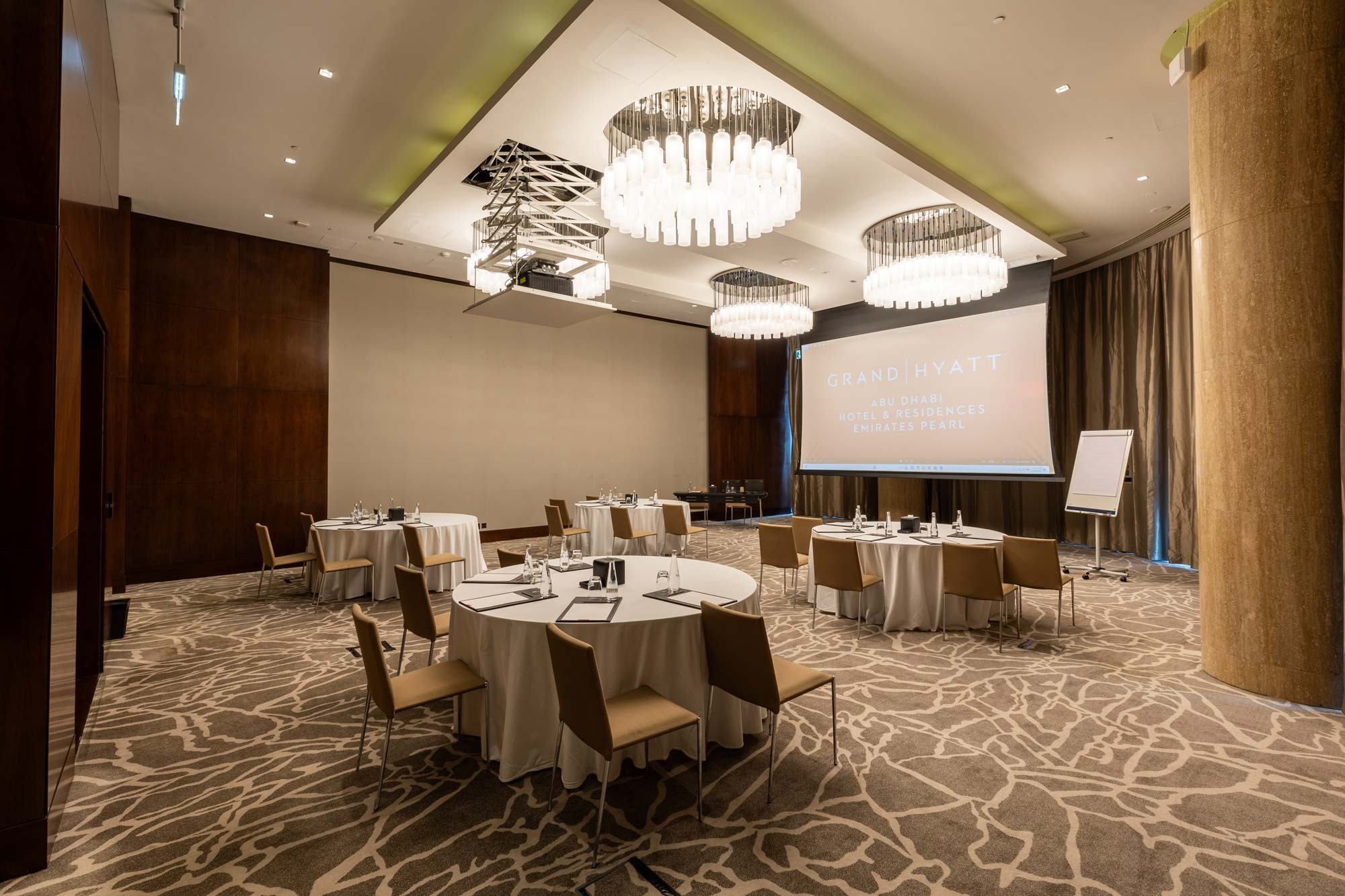Grand Hyatt Abu Dhabi - Hessa