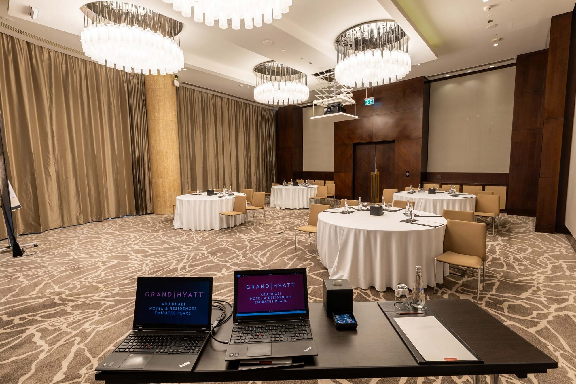 Grand Hyatt Abu Dhabi - Hessa